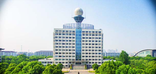 南京信息工程大學(xué) - 最美院校