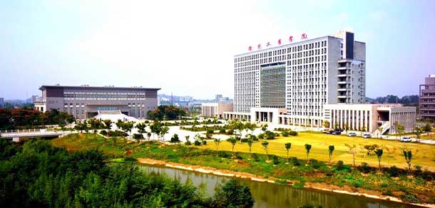 徐州工業(yè)職業(yè)技術學院 - 最美院校