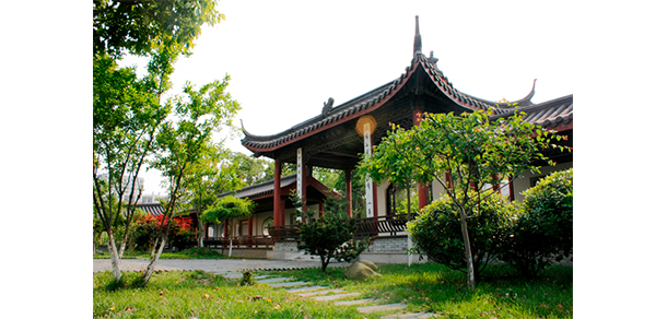 湖州職業(yè)技術(shù)學院 - 最美大學