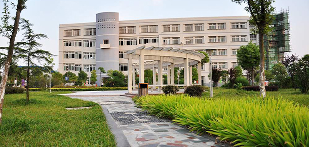 安徽醫(yī)科大學臨床醫(yī)學院 - 最美院校