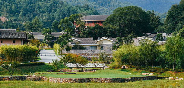 和君職業(yè)學院 - 最美大學