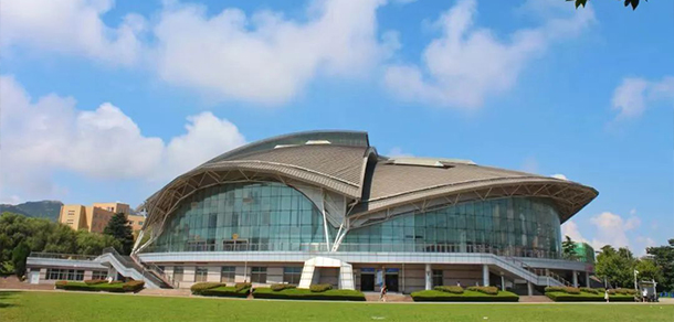 青島大學 - 最美大學