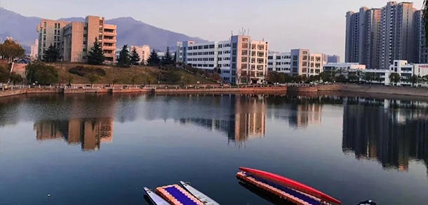 青島大學 - 最美大學
