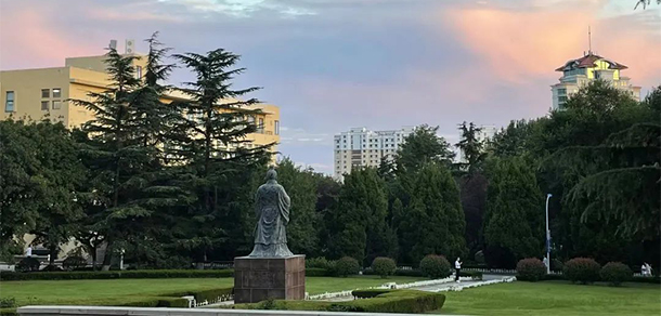 青島大學 - 最美大學