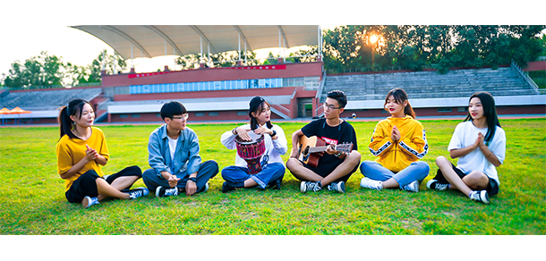 我的大學(xué)-大學(xué)志