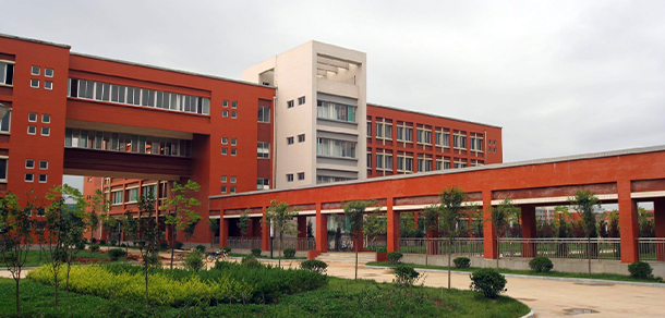 山東傳媒職業(yè)學院 - 最美大學