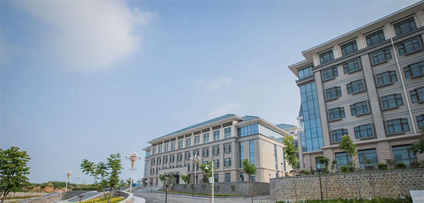 煙臺文化旅游職業(yè)學(xué)院 - 最美大學(xué)