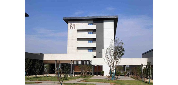 洛陽文化旅游職業(yè)學(xué)院 - 最美大學(xué)