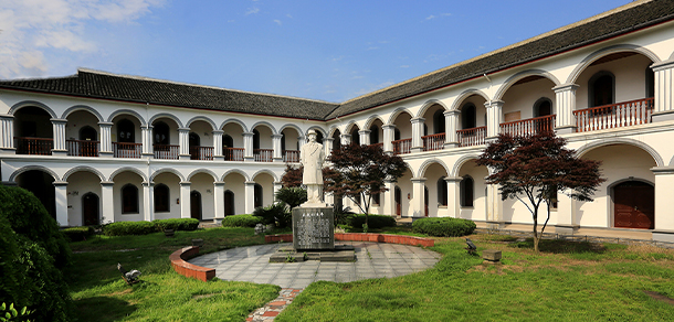 我的大學(xué)-大學(xué)志