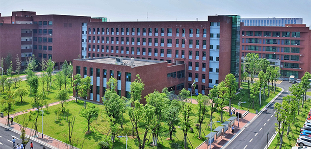 湖南勞動(dòng)人事職業(yè)學(xué)院 - 最美大學(xué)