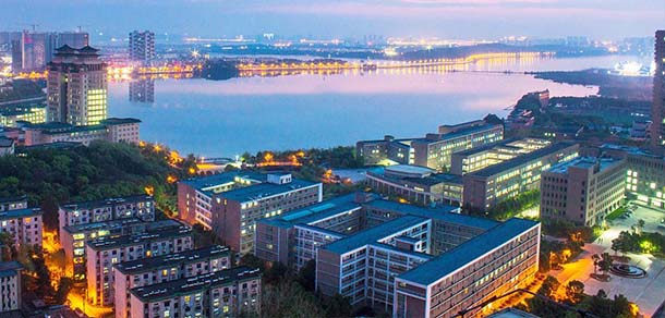 中南民族大學 - 最美院校