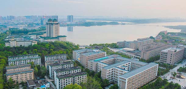 中南民族大學 - 最美院校