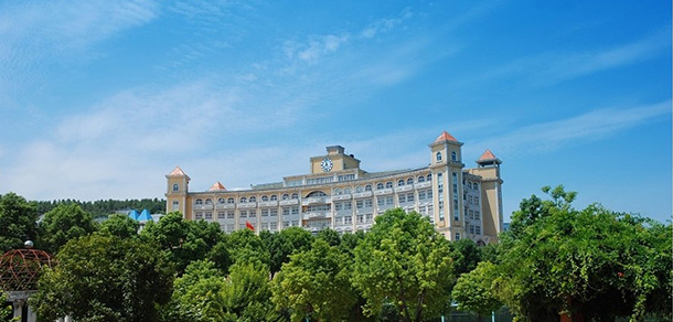 武昌理工學(xué)院 - 最美大學(xué)