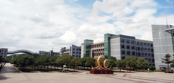 武漢工程大學 - 最美大學