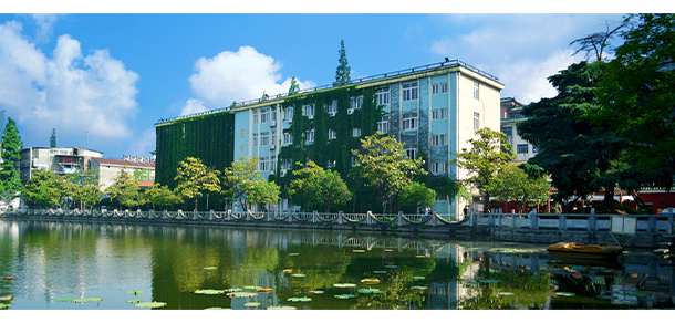 長(zhǎng)江大學(xué)文理學(xué)院 - 最美大學(xué)