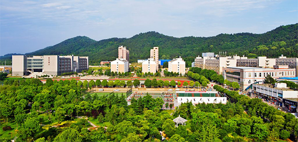 武漢工程科技學院 - 最美大學