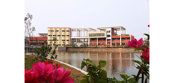 廣州醫(yī)科大學 - 最美大學