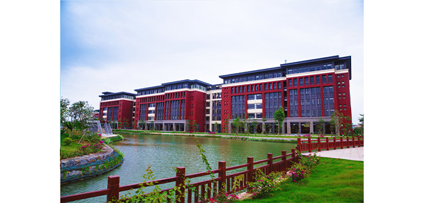 廣州醫(yī)科大學 - 最美大學