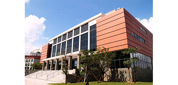 廣州醫(yī)科大學 - 最美大學