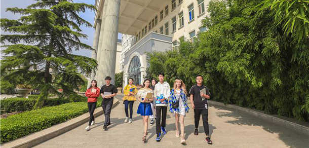 我的大學(xué)-大學(xué)志