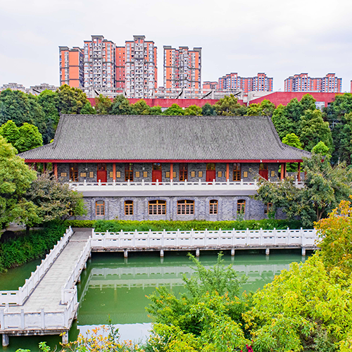 成都工業(yè)學院-最美校園