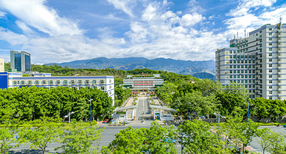 時(shí)光匆匆，歲月如歌！——珍惜自己最美好的時(shí)光，珍惜時(shí)下，放肆而不張揚(yáng)的青春年華。