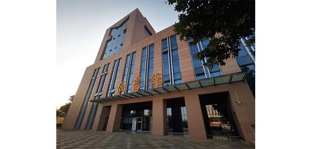 四川財(cái)經(jīng)職業(yè)學(xué)院 - 最美院校