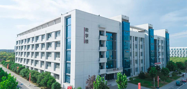 我的大學(xué)-大學(xué)志
