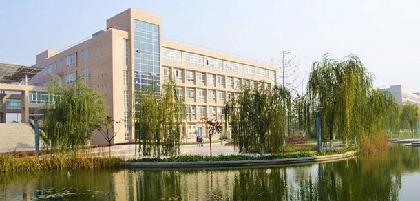 咸陽職業(yè)技術學院 - 最美大學