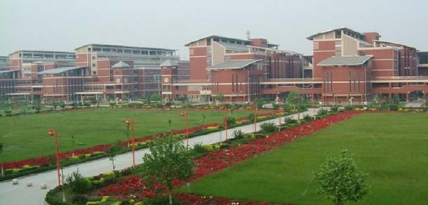 河北大學工商學院 - 最美院校