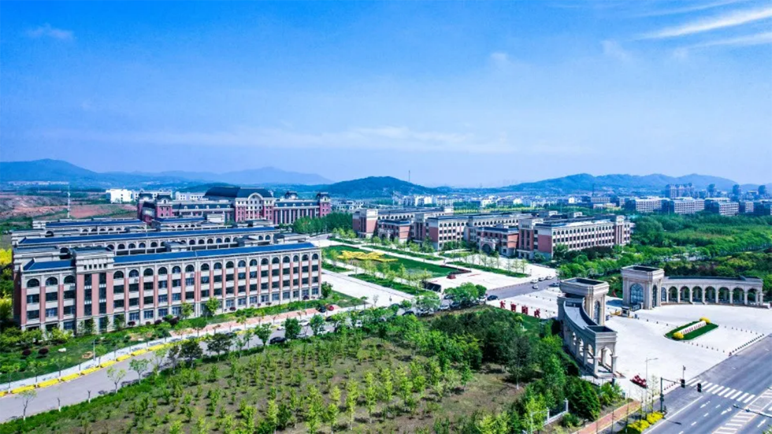 大連工業(yè)大學藝術與信息工程學院2025年招生章程