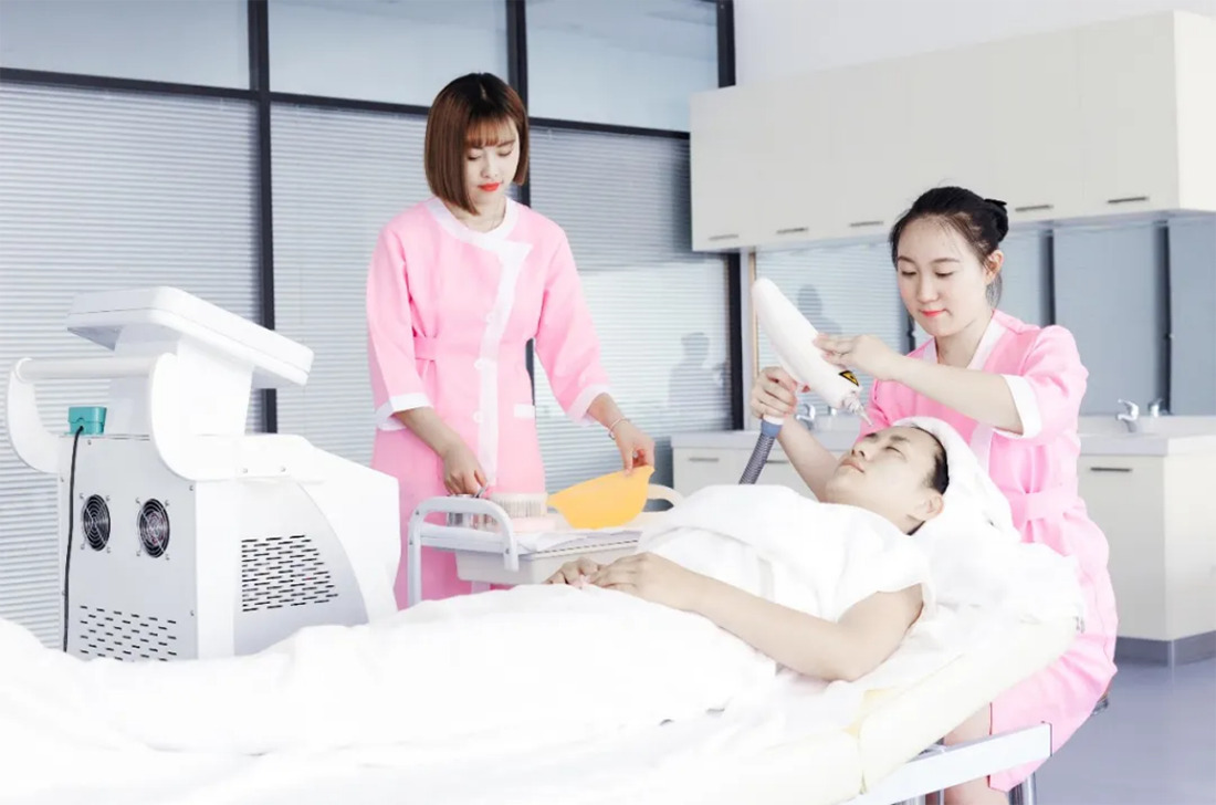 遼寧何氏醫(yī)學(xué)院－2022年招生簡(jiǎn)章