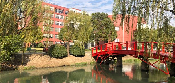 上海工藝美術職業(yè)學院 - 最美院校