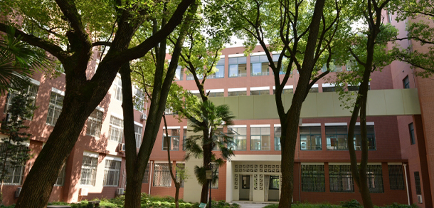 上?？茖W(xué)技術(shù)職業(yè)學(xué)院 - 最美大學(xué)