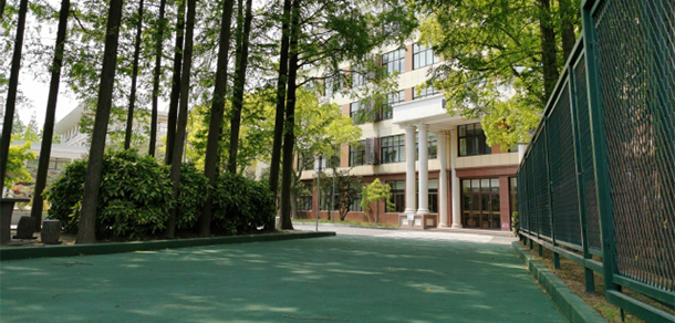 上?，F(xiàn)代化工職業(yè)學(xué)院 - 最美大學(xué)
